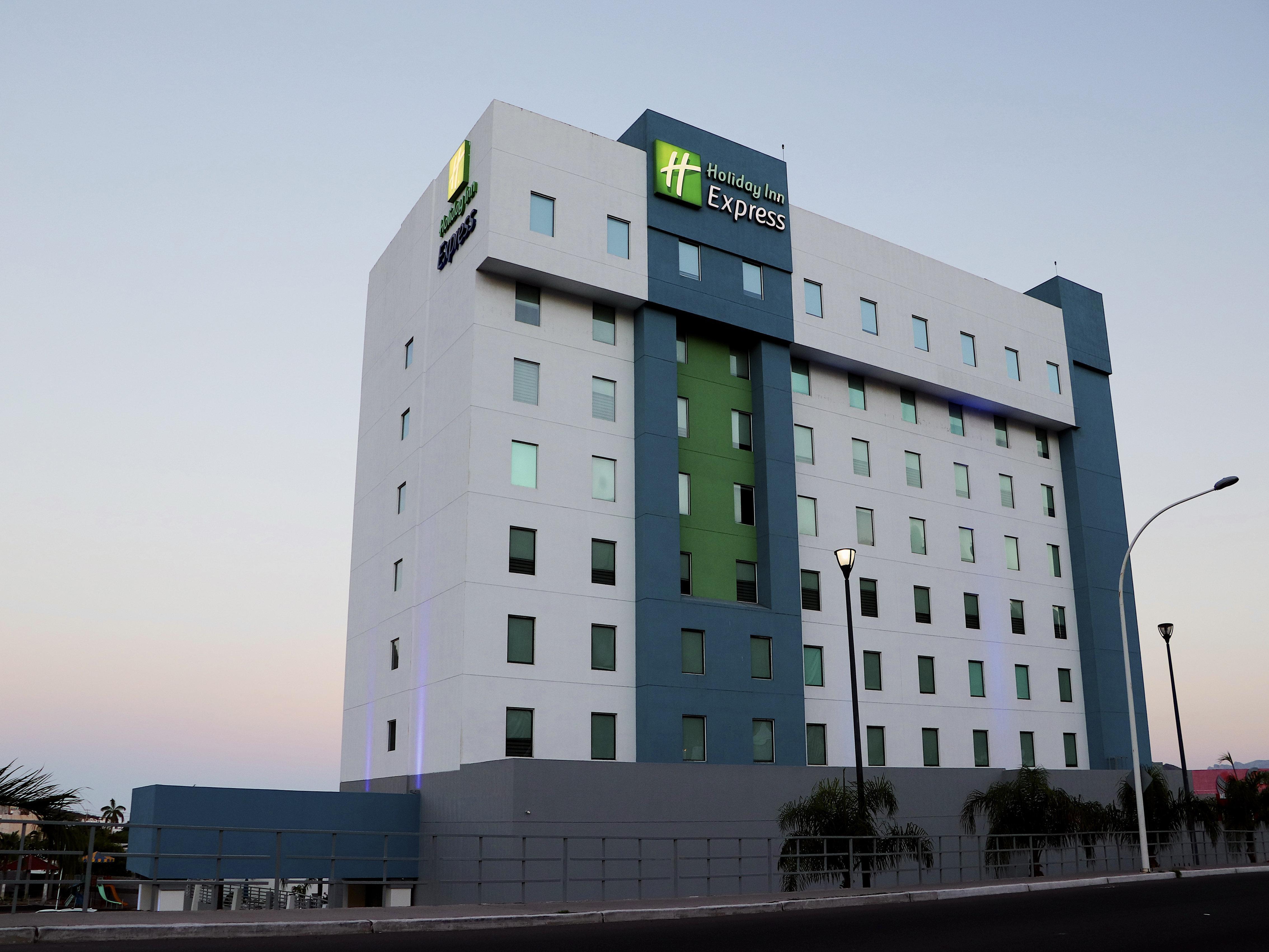 Holiday Inn Express Guaymas By Ihg מראה חיצוני תמונה Holiday Inn Express in Tijuana, Mexico
